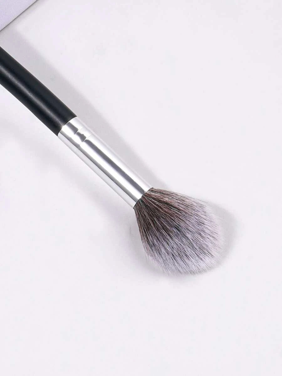 Black Flame Highlighter Makeup Brush - Black