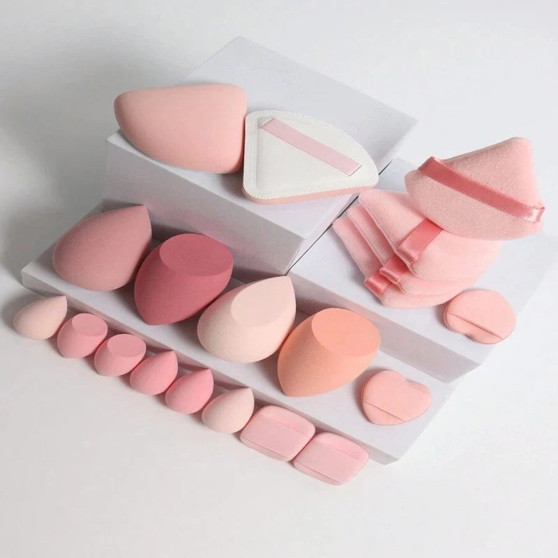 Makeup Tools Set , Air Cushion Puffs & Beauty Sponges - 20 Pcs