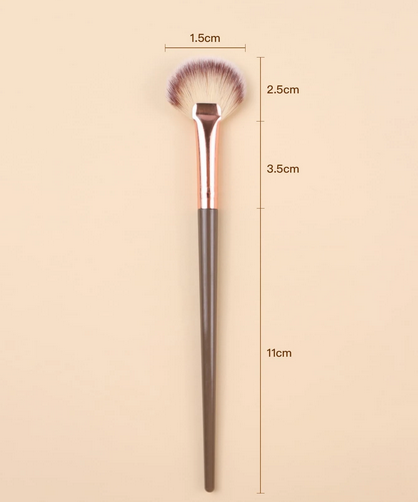 Beauty Single Small Fan Shaped Contour Brush - Brown