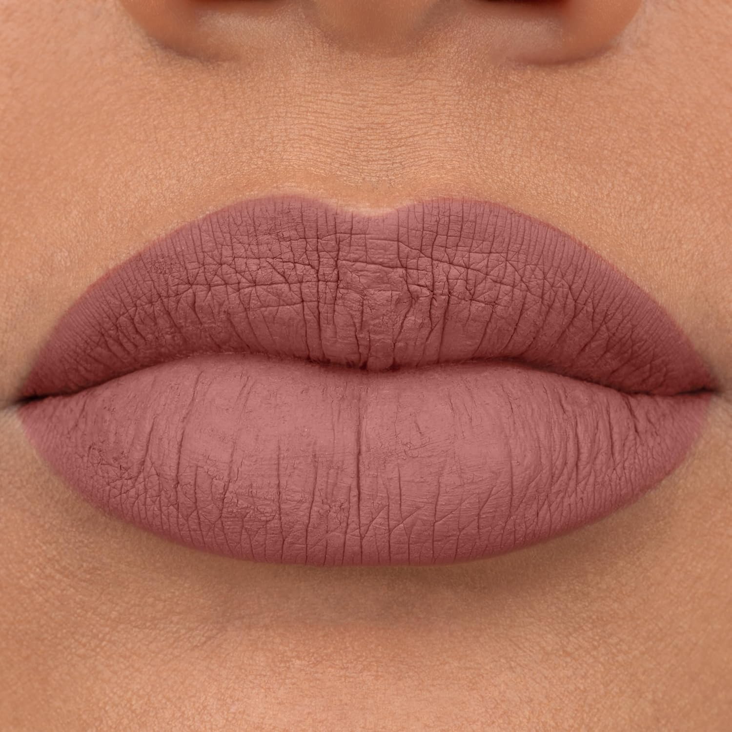 Essence Liquid lipstick 8h Matte - 02 Silky Hazelnut