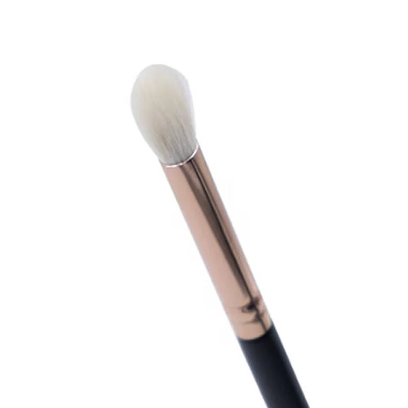 Layla E111 Crease Brush